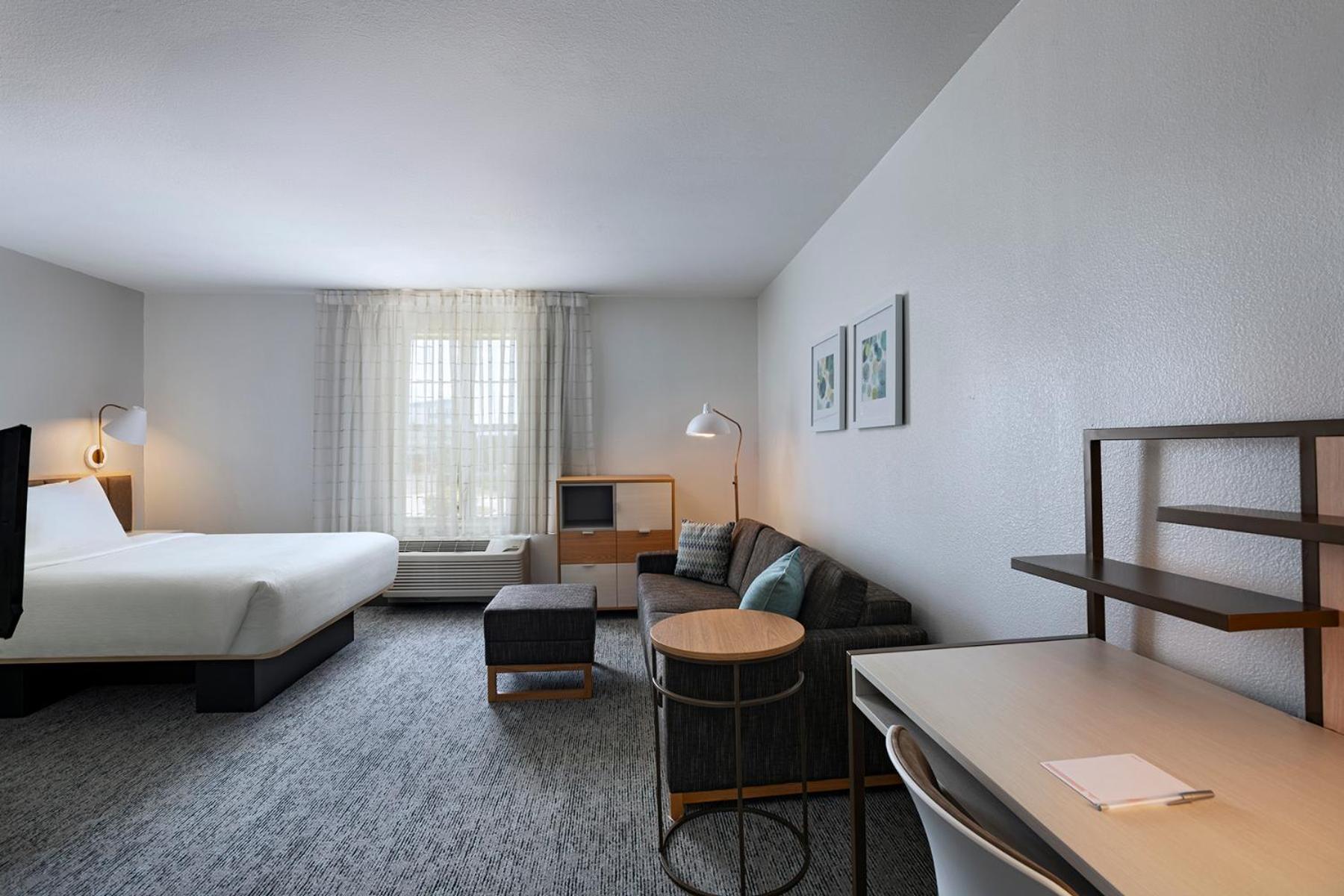 Towneplace Suites By Marriott Колидж Стейшън Екстериор снимка